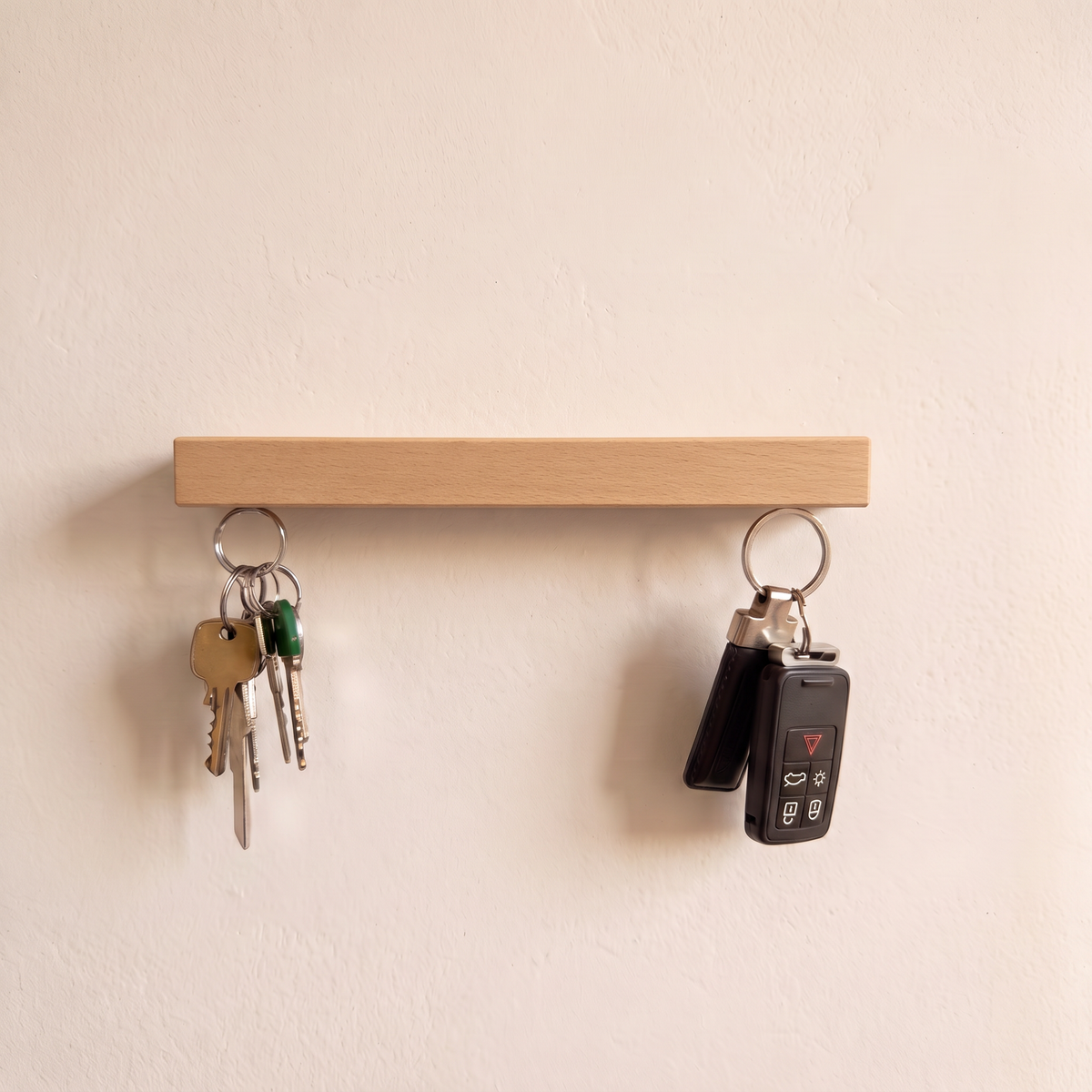HangKey Plankie X beukenhout magnetische sleutelhouder met sleutels
