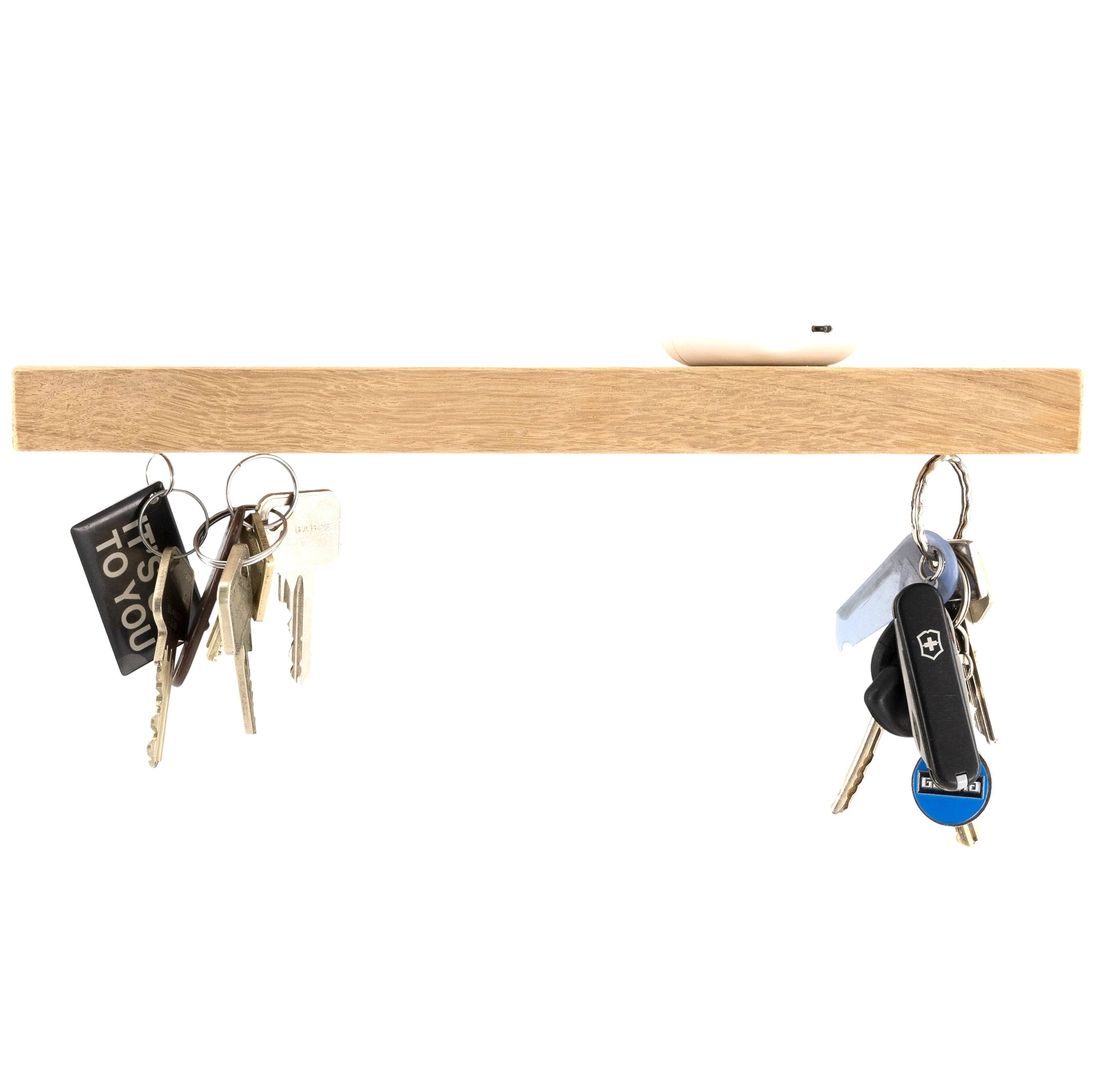 Sleutelplank, sleutelrek, sleutelrekje, sleutelhouder van massief essen hout. Voorzien van 7 supersterke magneten. HangKey Plankie XL essen vooraanzicht